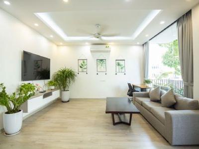 Cho thuê căn góc biệt thự VIP đầy đủ đồ nội thất, giá tốt có diện tích vườn rộng Hồng Hạc Xuân Lâm