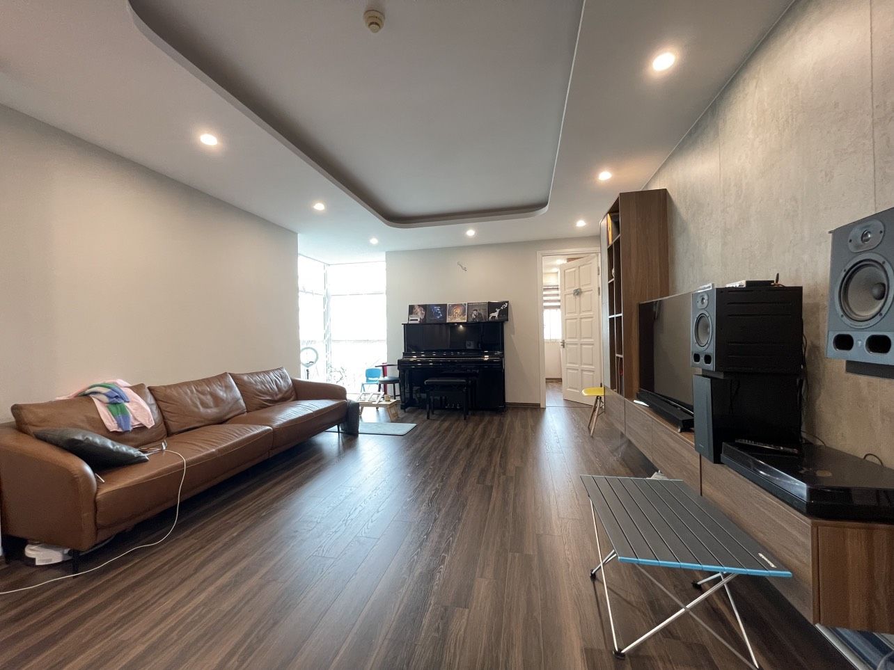 Cho thuê chung cư Ciputra tòa E5: 3PN/123m2 full đồ mới, view đẹp, nhận nhà ở luôn